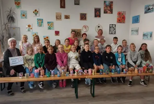 Międzypokoleniowe warsztaty decoupage w Ustrzykach Dolnych