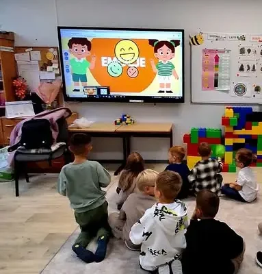 Zdrowy przedszkolak: dzieci ze świetlicy zerówek uczą się emocji i relaksacji