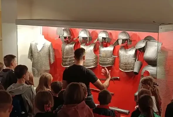 Uczniowie z Lutowisk i Czarnej odkrywali bieszczadzkie dziedzictwo w Sanoku