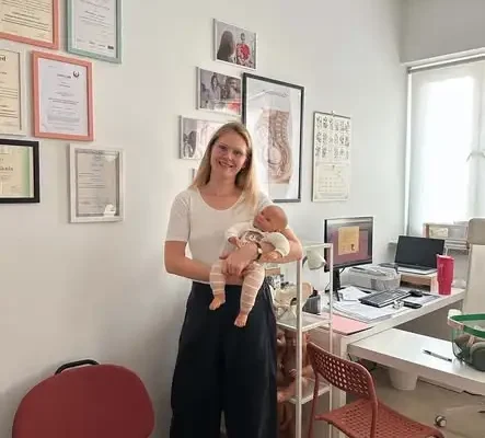 Nowa partnerka Ustrzyckiej Karty Mieszkańca – położna Karolina Skuła
