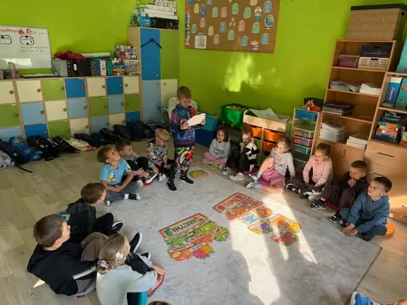 Zerówkowicze z Ustrzyk Dolnych świętowali Światowy Dzień Owoców i Warzyw