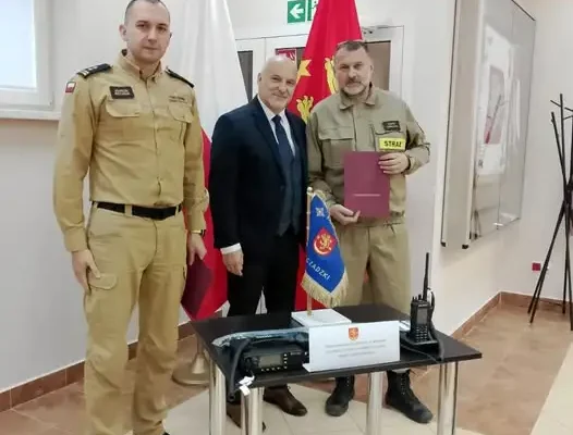 OSP Ustrzyki Dolne wzbogaciła się o nowe radiotelefony Motorola